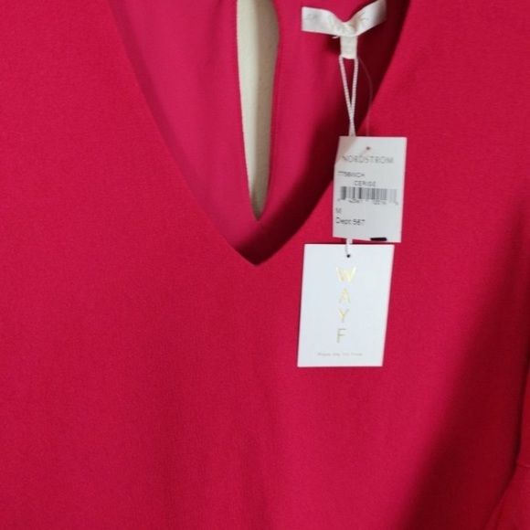 NWT New WAYF Ryan Medium Fuchsia Pink Choker Bell Statement Sleeve V-Neck Top - Picture 8 of 8